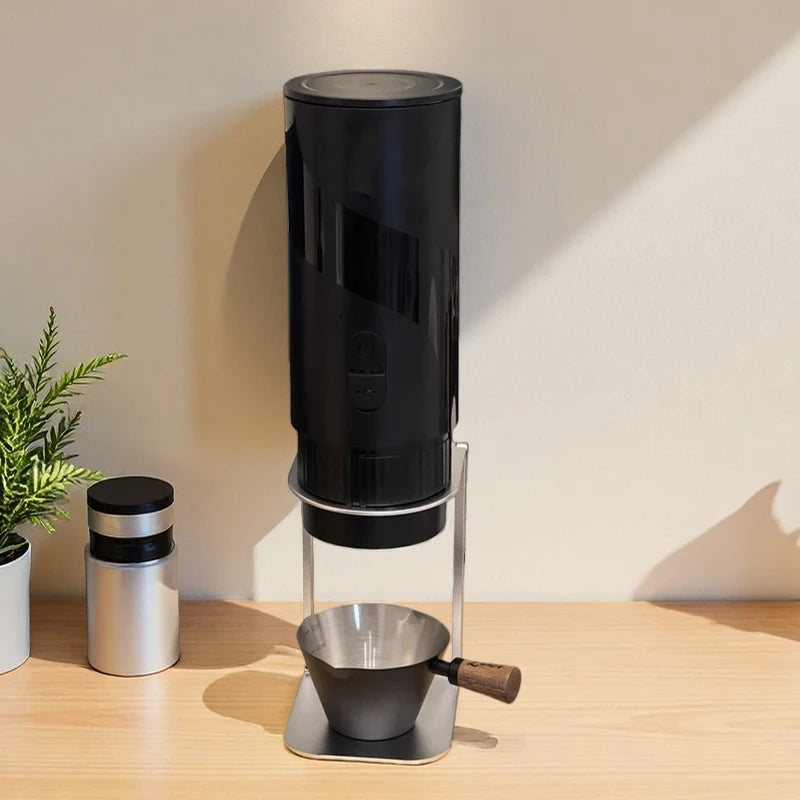Cafeteira Portátil Dobrável em Alumínio – Café Coado na Trilha, Camping e Viagem