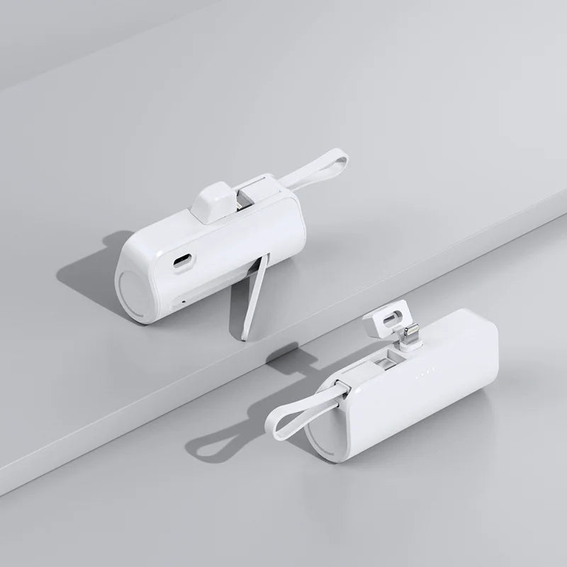 Mini Power Bank 10000mAh com Cabo Embutido e Carregamento Rápido